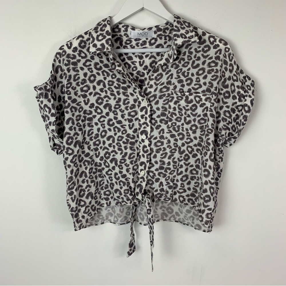 MOD On Trend Button Up Blouse Top Large